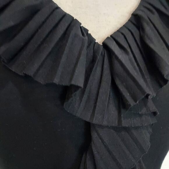 🔴3/$20 Talbots Black Blouse with Ruffle Trim Size P - Picture 6 of 9